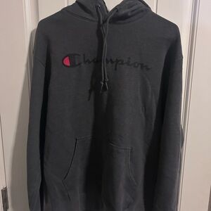 Champion hoodie medium